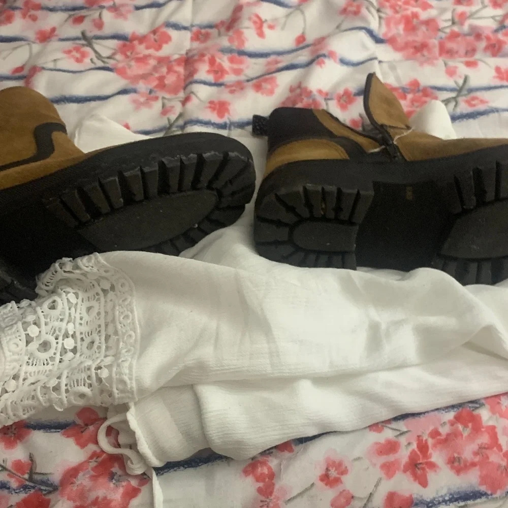 Lucky Brand Brown and Black Women's Boots - Picture 6 of 6